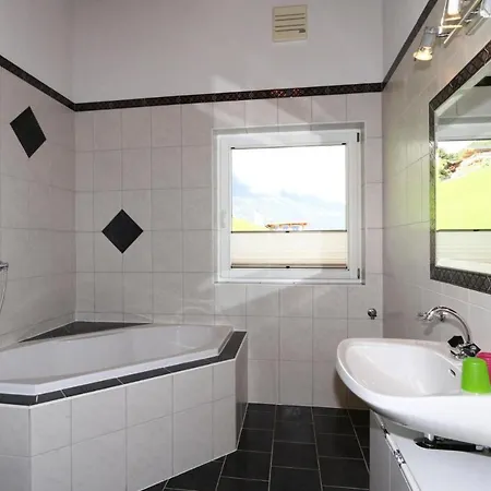 Appartement Holiday Flat Sabina Hippach Im Zillertal - Otr05107g-dya *